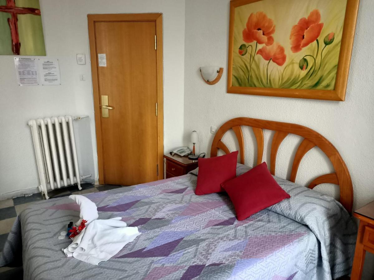 Hostal Continental Мадрид Экстерьер фото